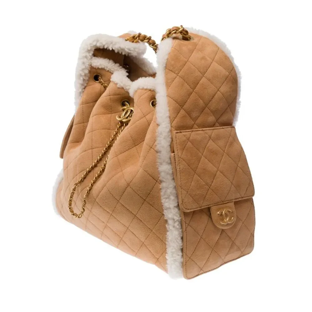 CHANEL Shoulder Bag